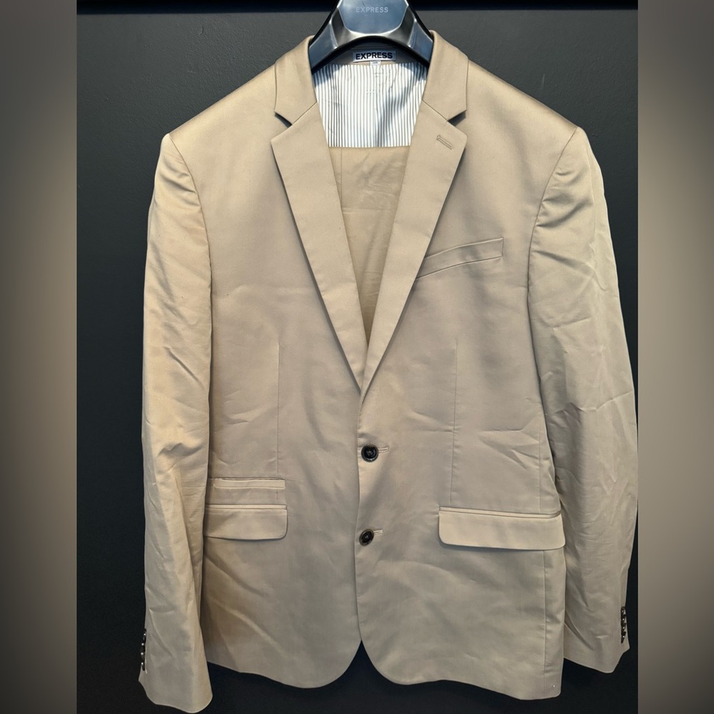 Express men’s suit, size 42R and 34x32 pants, tan